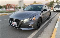 نيسان ألتيما